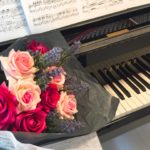 ピアノにバレエ。発表会の花束の気になる相場や種類について