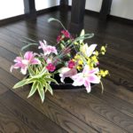 ユリを活け替える