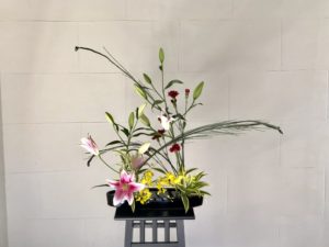 剣山を2つ使って活ける