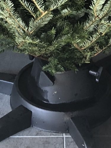 Ikeaのもみの木でクリスマスツリー 18年版 オーナメントと飾り方を紹介します お花選びのコンシェルジュ