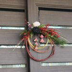 手作りのお正月用リース 〈生花を使う仕上げ編〉