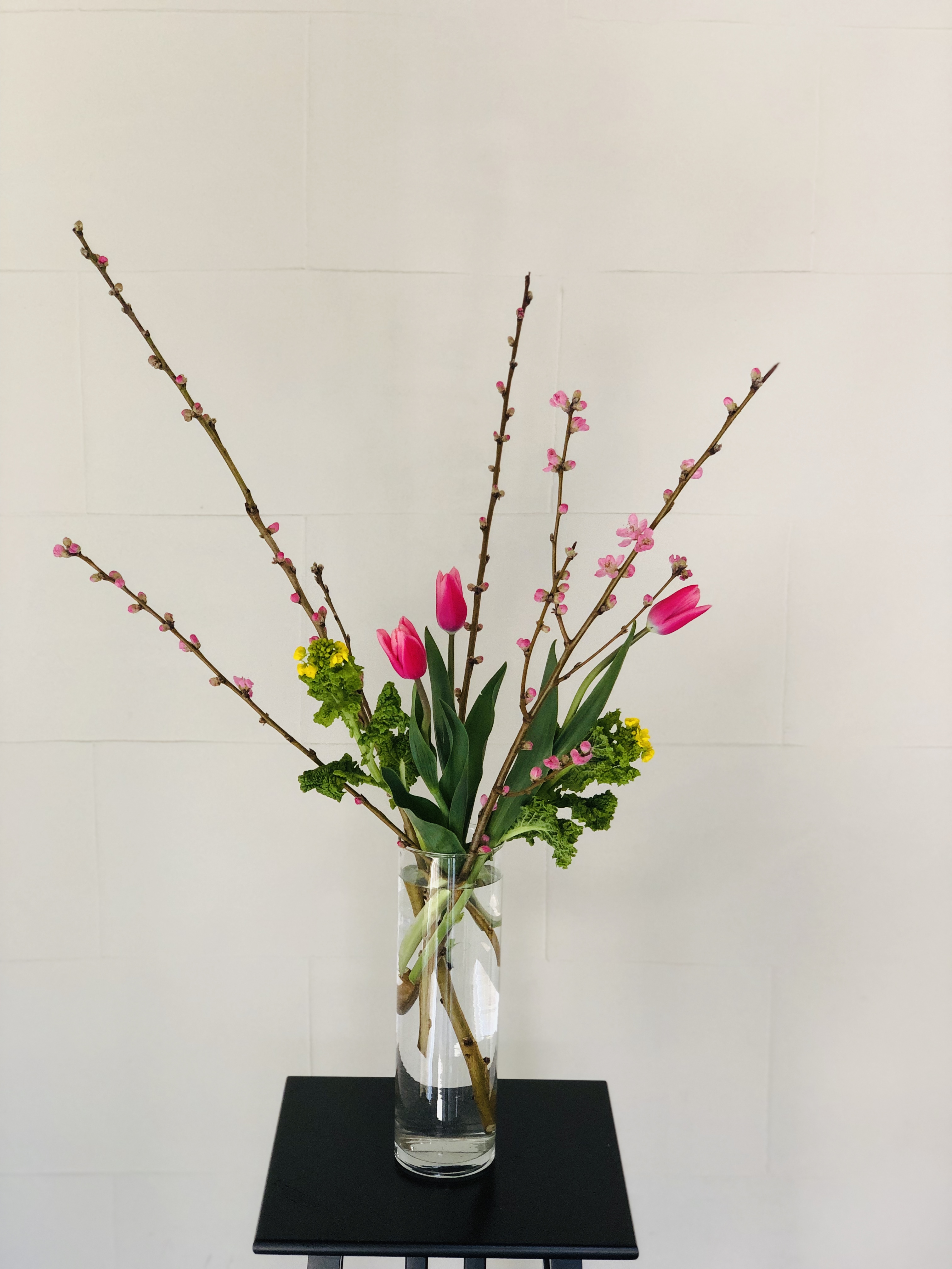 ひな祭りには桃の花 飾り方を提案します お花選びのコンシェルジュ