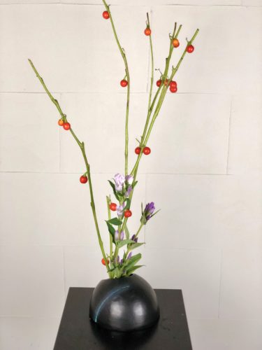 リンドウを活ける