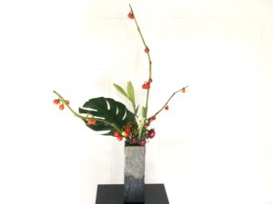 秋の生け花 名前も見た目もおいしそうだけど食べられません!