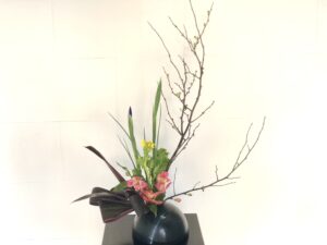 2021年 1回目の生け花 カラフルな配色の時は？