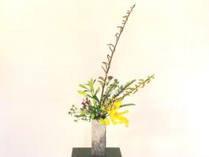開花の待ち遠しい生け花