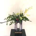 グリーン多めの生け花　姫南天の使い方