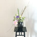 ユリとアイリスの生け花