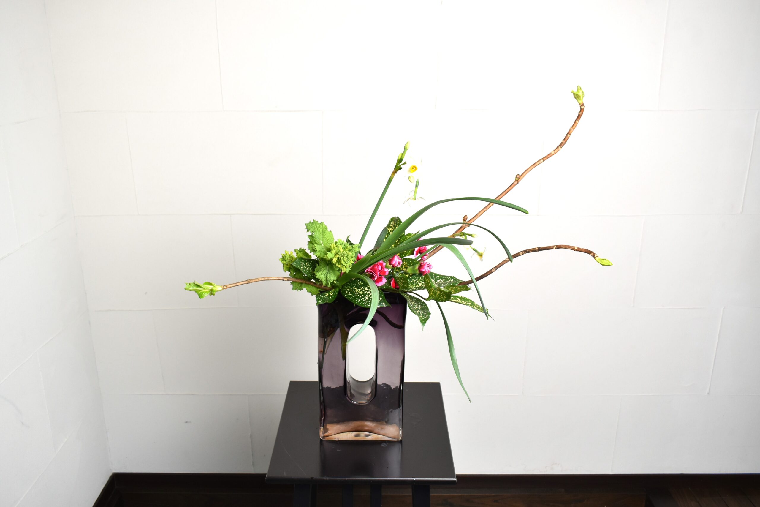 早春 水仙 梅枝 梅花 ユーカリ 椿 生花 アレンジメントフラワー Autos Honda Com Pe