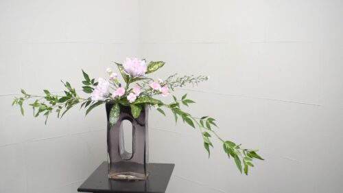 スプレーカーネーションを入れる