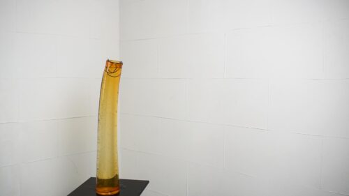イエローのガラス花器