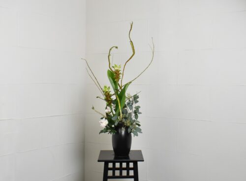 石化柳の生け花