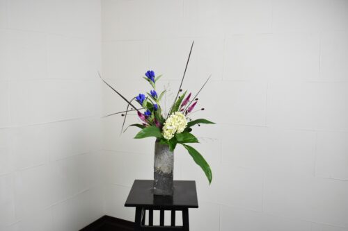 リンドウ・吾亦紅の生け花