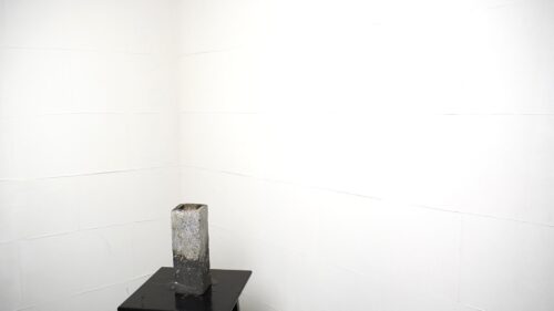 和風の投げ入れ花器