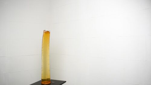 琥珀色のガラス花器