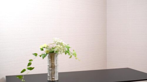 スプレーカーネーションを入れる